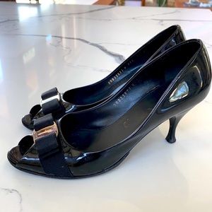 Salvatore Ferragamo black patent leather heels 7.5